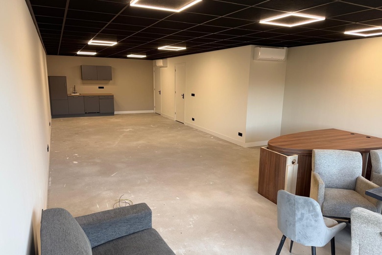 BedrijfsruimteaanIndustrieweg 14 a<br/> inGiessen