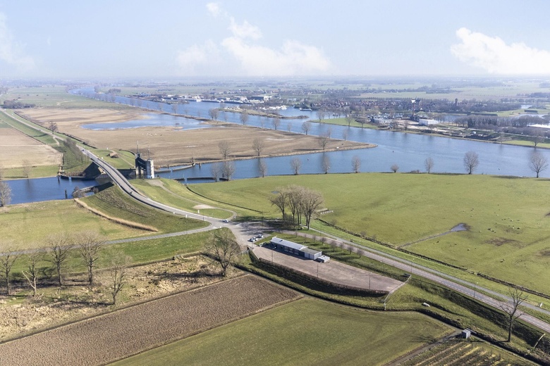 Bedrijfsruimteaande Kromme Nol 4<br/> inWijk en Aalburg Bedrijfsruimteaande Kromme Nol 4<br/> inWijk en Aalburg