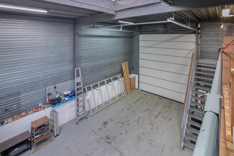 BedrijfsruimteaanHuygensweg 12<br/> inSchijndel