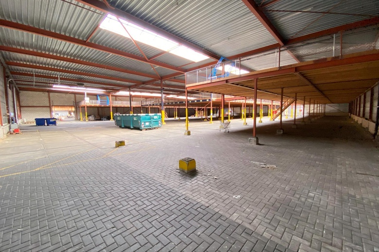 BedrijfsruimteaanHefbrugweg 16<br/> inAlmere BedrijfsruimteaanHefbrugweg 16<br/> inAlmere
