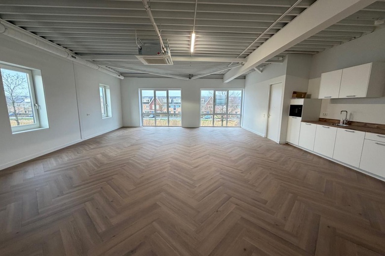 BedrijfsruimteaanVan der Waalsstraat 42<br/> inZoetermeer