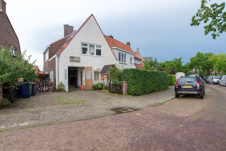 Bekijk foto 1 van De la Reylaan 37 Bekijk foto 1 van De la Reylaan 37