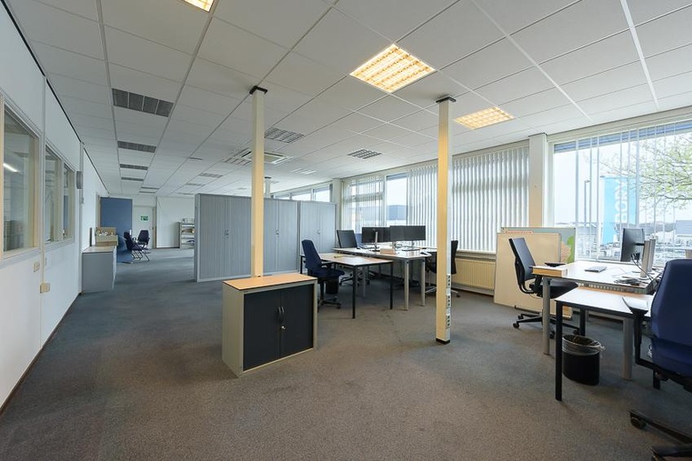 BedrijfsruimteaanSchuttevaerweg 19<br/> inRotterdam BedrijfsruimteaanSchuttevaerweg 19<br/> inRotterdam