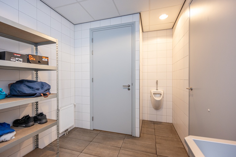 BedrijfsruimteaanDe Hofjes 44<br/> inMiddelharnis BedrijfsruimteaanDe Hofjes 44<br/> inMiddelharnis