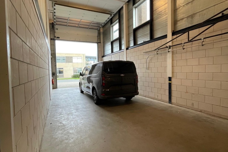 BedrijfsruimteaanBuskesdries 1<br/> inAndelst BedrijfsruimteaanBuskesdries 1<br/> inAndelst