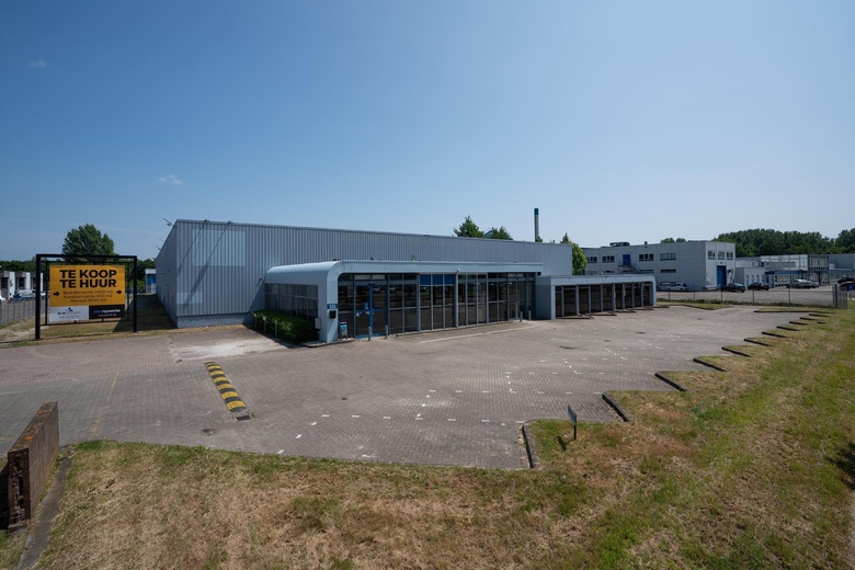 BedrijfsruimteaanDr. Nolenslaan 111<br/> inSittard BedrijfsruimteaanDr. Nolenslaan 111<br/> inSittard