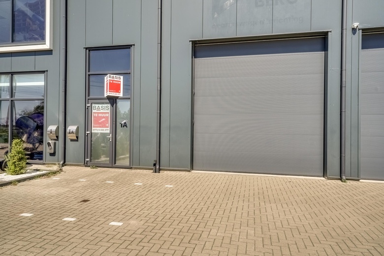 BedrijfsruimteaanMadame Curiestraat 1 a<br/> inSassenheim BedrijfsruimteaanMadame Curiestraat 1 a<br/> inSassenheim