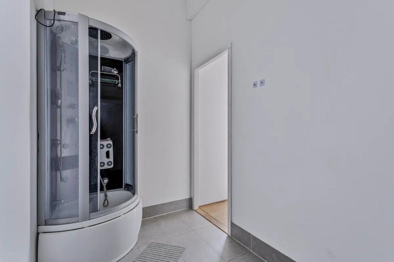 BedrijfsruimteaanPampuslaan 75<br/> inWeesp