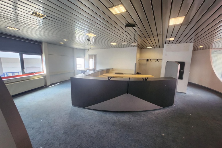KantoorruimteaanInnsbruckweg 90<br/> inRotterdam KantoorruimteaanInnsbruckweg 90<br/> inRotterdam