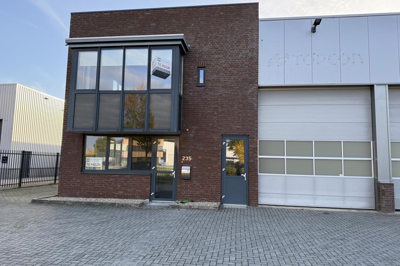 BedrijfsruimteaanJohn F. Kennedylaan 235<br/> inPanningen BedrijfsruimteaanJohn F. Kennedylaan 235<br/> inPanningen