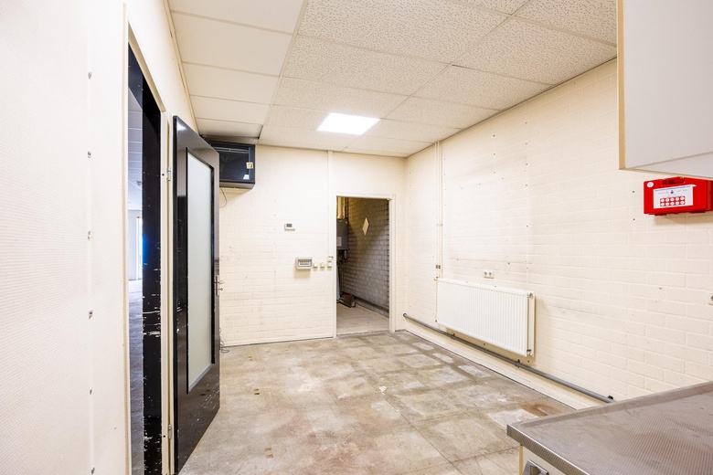 WinkelruimteaanSchoolstraat 7<br/> inVenray WinkelruimteaanSchoolstraat 7<br/> inVenray
