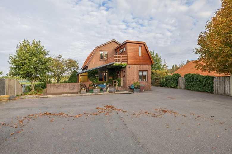 BedrijfsruimteaanVlietweg 84<br/> inLeiden BedrijfsruimteaanVlietweg 84<br/> inLeiden