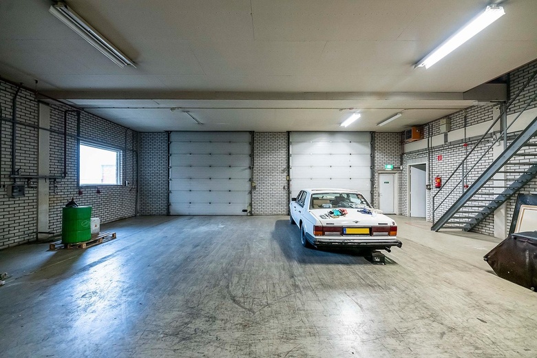 BedrijfsruimteaanIndustriestraat 10<br/> inHardinxveld-Giessendam BedrijfsruimteaanIndustriestraat 10<br/> inHardinxveld-Giessendam