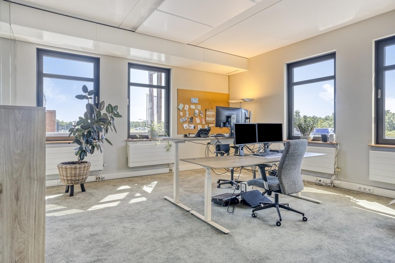 KantoorruimteaanZutphenstraat 10<br/> inOldenzaal KantoorruimteaanZutphenstraat 10<br/> inOldenzaal