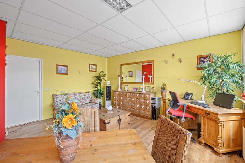 BedrijfsruimteaanNeon 25 p<br/> inOud-Gastel