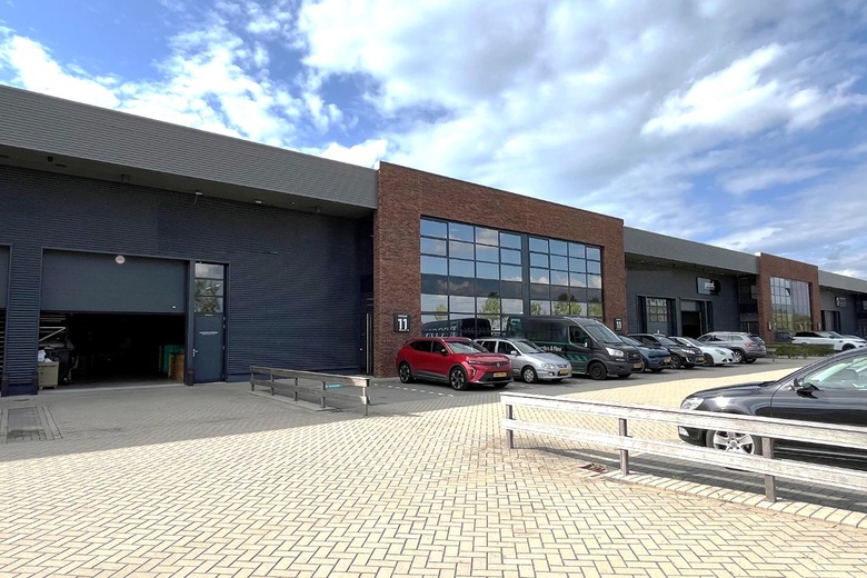 BedrijfsruimteaanHoefslag 11<br/> inVianen