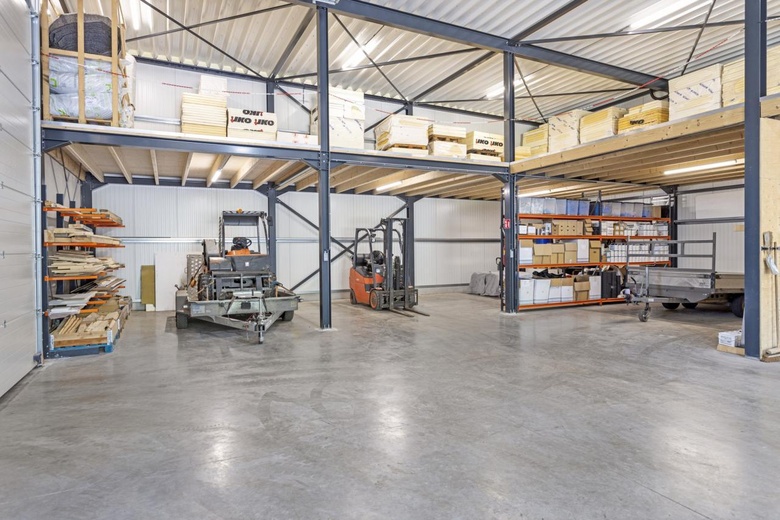 BedrijfsruimteaanDaniëlsweg 16<br/> inHeinkensand