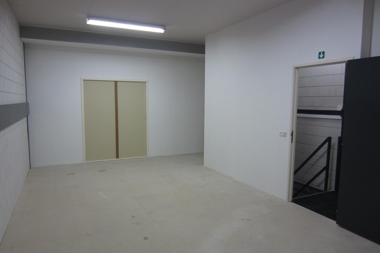 BedrijfsruimteaanDaltonstraat 37<br/> inZwijndrecht