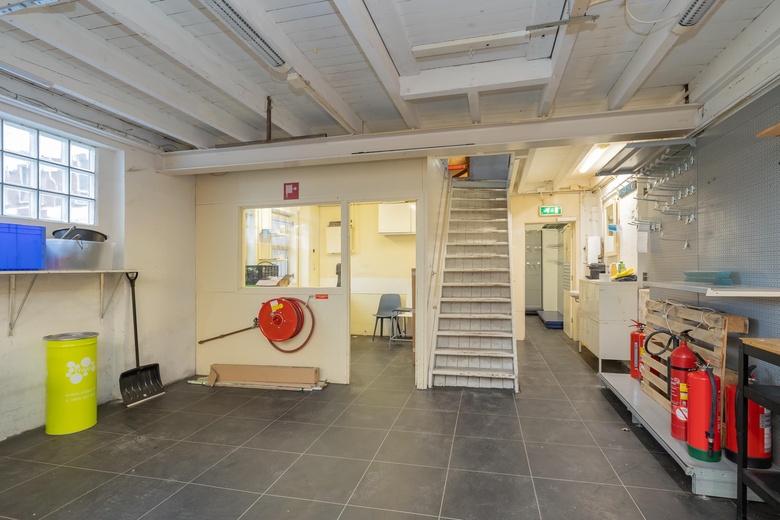 WinkelruimteaanHoofdstraat 144<br/> inSassenheim