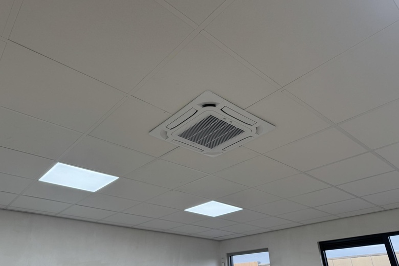 BedrijfsruimteaanJarmuiden 27 N<br/> inAmsterdam