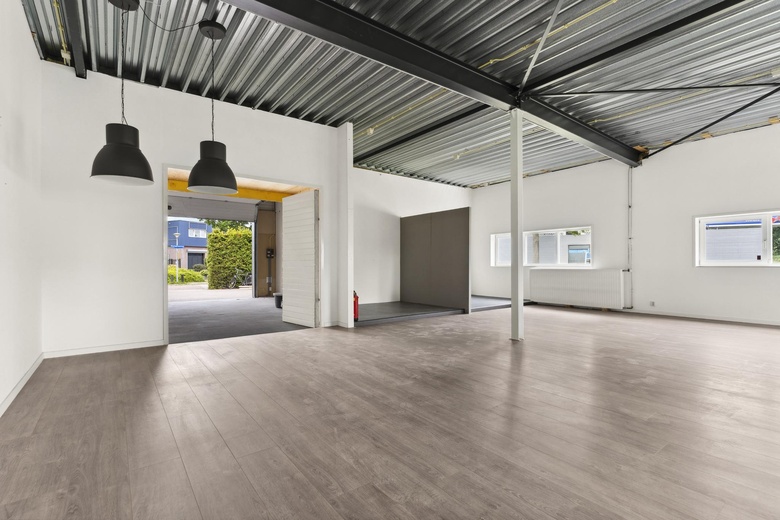 BedrijfsruimteaanFioringrasstraat 1 - 3<br/> inAlmere BedrijfsruimteaanFioringrasstraat 1 - 3<br/> inAlmere
