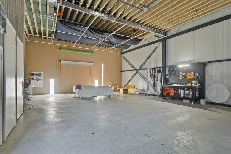 BedrijfsruimteaanCrommelinbaan 61 F<br/> inCruquius BedrijfsruimteaanCrommelinbaan 61 F<br/> inCruquius