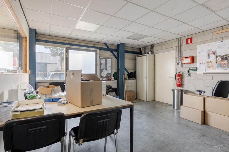 BedrijfsruimteaanCanadabaan 7 l<br/> inNistelrode