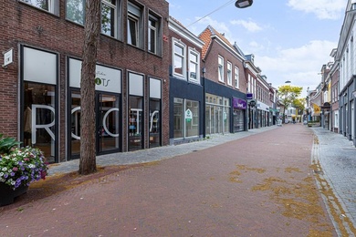 Bekijk foto 2 van Voorstraat 21 Bekijk foto 2 van Voorstraat 21