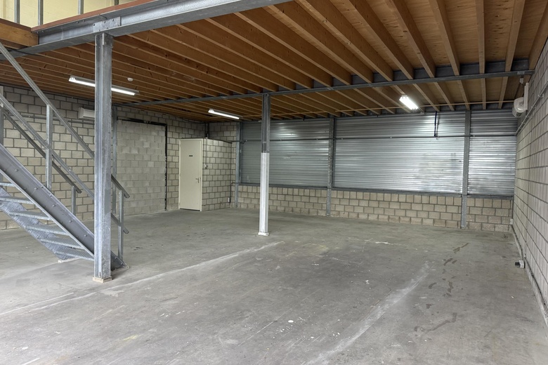 BedrijfsruimteaanSpoorlaan 39 D<br/> inVinkeveen