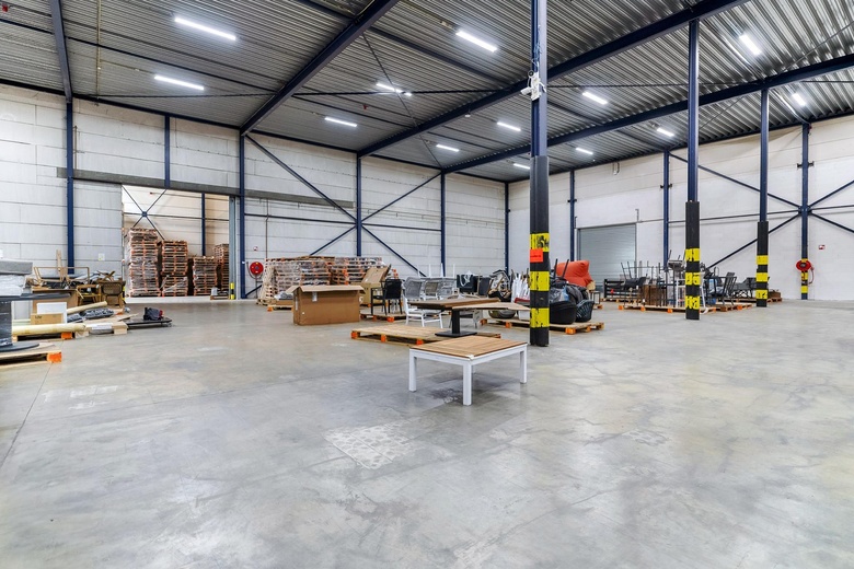 BedrijfsruimteaanBorchwerf 8 e<br/> inRoosendaal BedrijfsruimteaanBorchwerf 8 e<br/> inRoosendaal