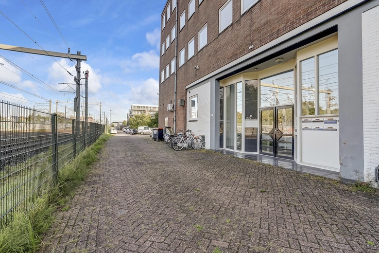 BedrijfsruimteaanStanderdmolen 20<br/> inHouten