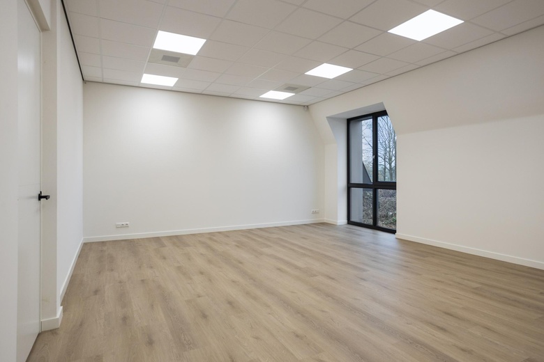 KantoorruimteaanLariestraat 25<br/> inHeeswijk