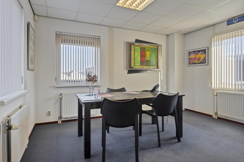 BedrijfsruimteaanEerste Zeine 86 a<br/> inWaalwijk BedrijfsruimteaanEerste Zeine 86 a<br/> inWaalwijk