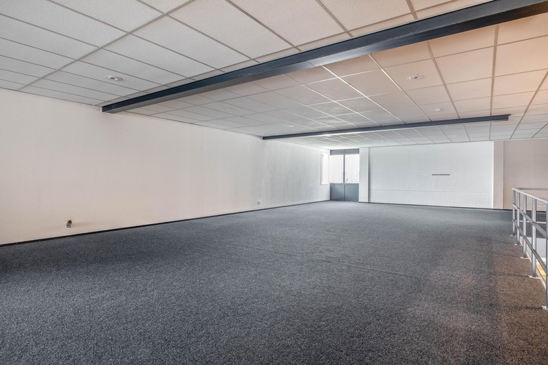 KantoorruimteaanSchuttevaerweg 13<br/> inRotterdam