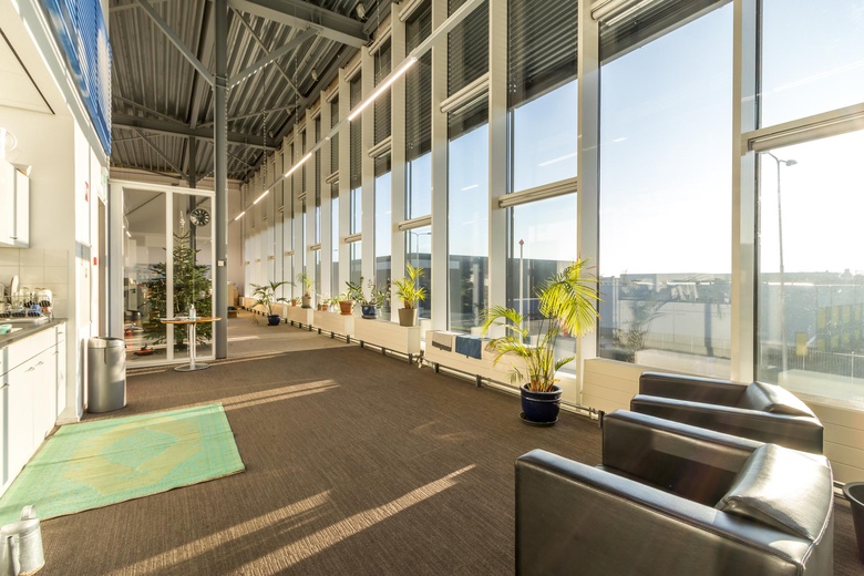 BedrijfsruimteaanRijnlanderweg 766 A<br/> inHoofddorp BedrijfsruimteaanRijnlanderweg 766 A<br/> inHoofddorp