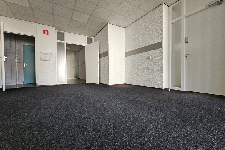 BedrijfsruimteaanNijverheidsstraat 16<br/> inEmmen