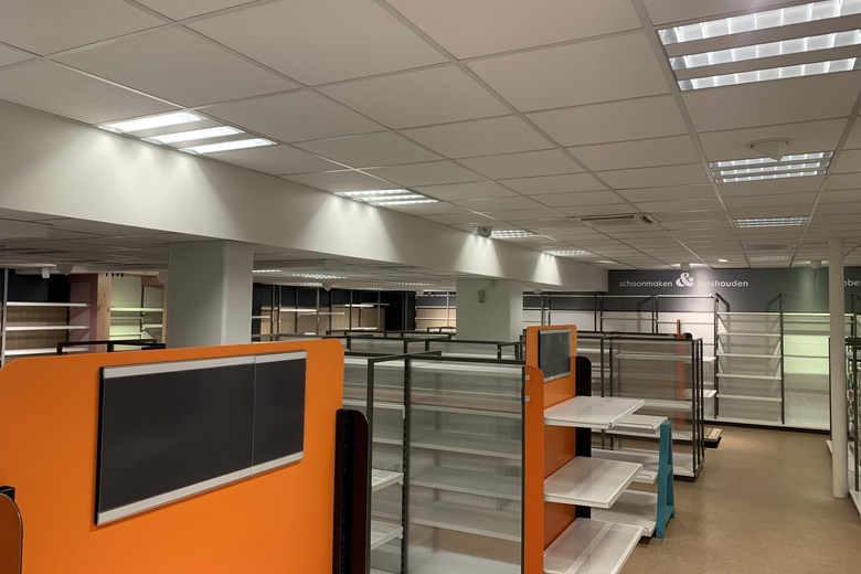 WinkelruimteaanRaadhuisplein 25 - 27<br/> inRozenburg