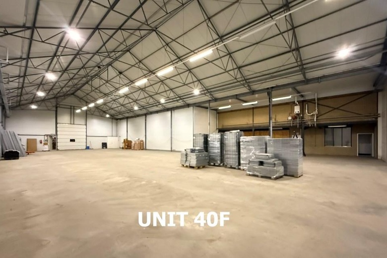 BedrijfsruimteaanPoelweg 40<br/> inDe Kwakel