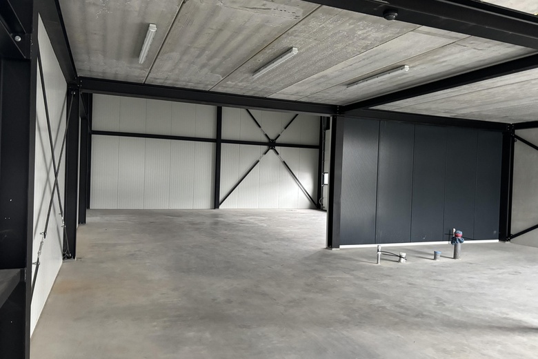 BedrijfsruimteaanGrevelingenstraat 11 a<br/> inZierikzee