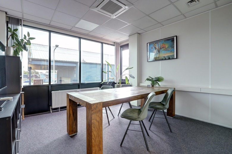 BedrijfsruimteaanDe Panoven 17<br/> inGeldermalsen BedrijfsruimteaanDe Panoven 17<br/> inGeldermalsen