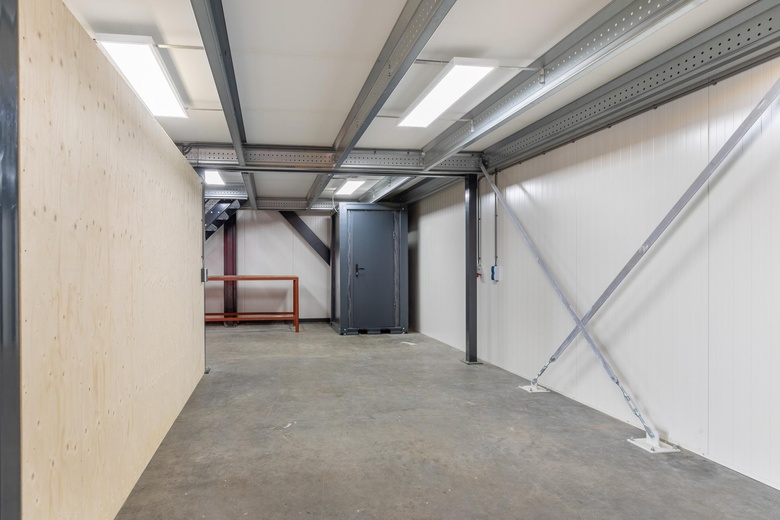 BedrijfsruimteaanStuwadoorstraat 21 0002<br/> inVelsen BedrijfsruimteaanStuwadoorstraat 21 0002<br/> inVelsen