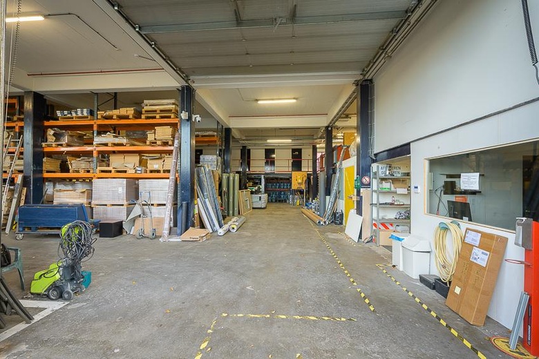 BedrijfsruimteaanLinschotenstraat 47<br/> inRotterdam BedrijfsruimteaanLinschotenstraat 47<br/> inRotterdam