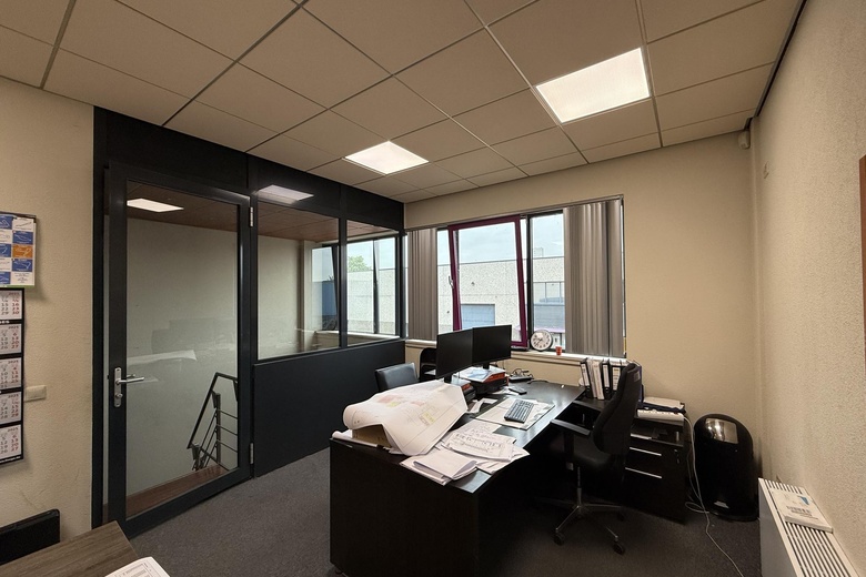 BedrijfsruimteaanVimmerik 2 D<br/> inNieuwkuijk