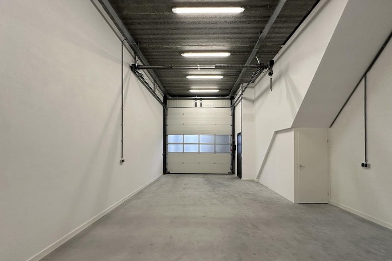 BedrijfsruimteaanAmersfoortsestraat 76 09<br/> inSoesterberg