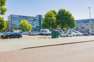 Bekijk foto 2 van Essenlaan 46 a Bekijk foto 2 van Essenlaan 46 a