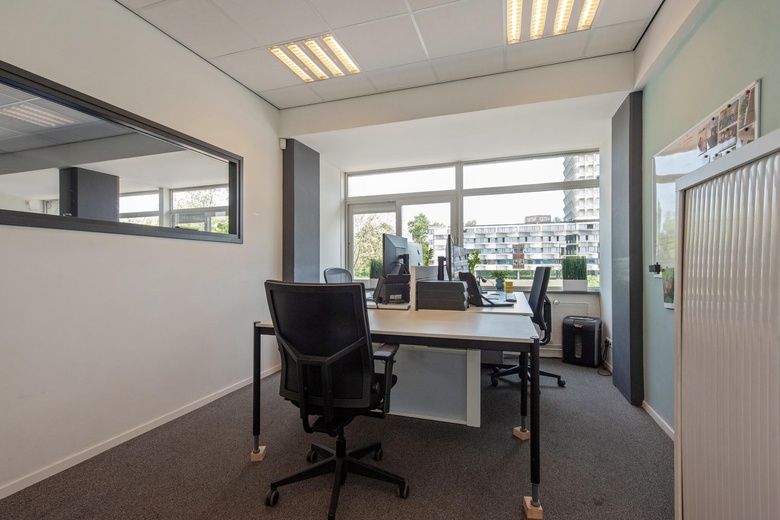 BedrijfsruimteaanLimpergstraat 8<br/> inRijswijk