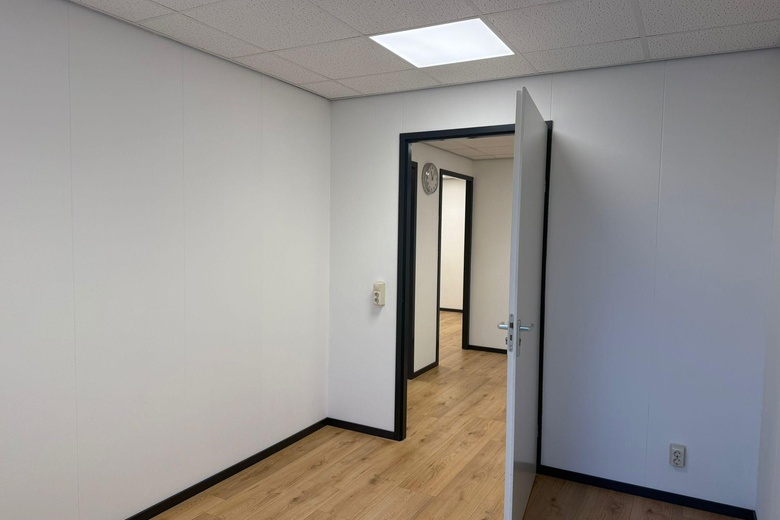 BedrijfsruimteaanJade 208<br/> inDordrecht