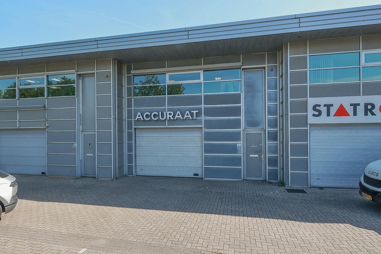 Bekijk foto Bedrijfsruimte aan de New Yorkstraat 37 in Lijnden