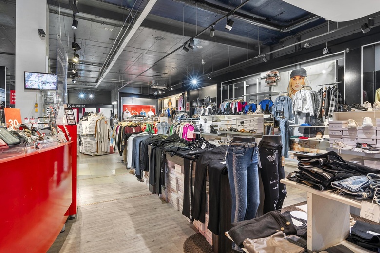 WinkelruimteaanRijnstraat 48<br/> inArnhem WinkelruimteaanRijnstraat 48<br/> inArnhem