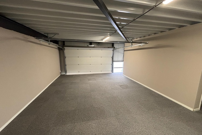 BedrijfsruimteaanRietwaard 10 B<br/> inDen Bosch BedrijfsruimteaanRietwaard 10 B<br/> inDen Bosch